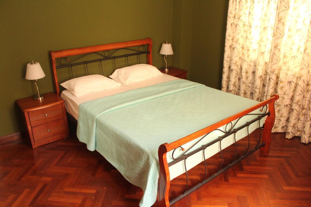 Ferienwohnung Dauphine Port Louis Exterior foto